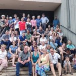 Foto em frente à Comunidade após o Almoço Comunitário