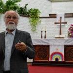 O Pastor Doutor Walter Altmann esteve em Lajeado para contar sobre suas pesquisas de Martinho Lutero e a Reforma Luterana