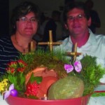 Casal de Ministros no café de pascoa