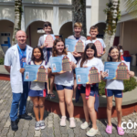 Estudantes do Colégio Cônsul Carlos Renaux adquirem calendários de Advento