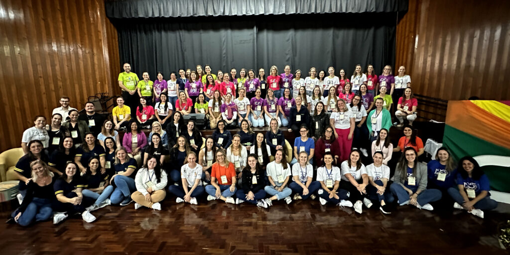 Evento da rede Sinodal reuniu 90 professores de nove escolas da Região Centro