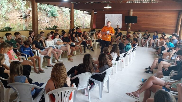 Bibliolog promove momentos de reflexão nos Retiros de Carnaval e na volta às aulas