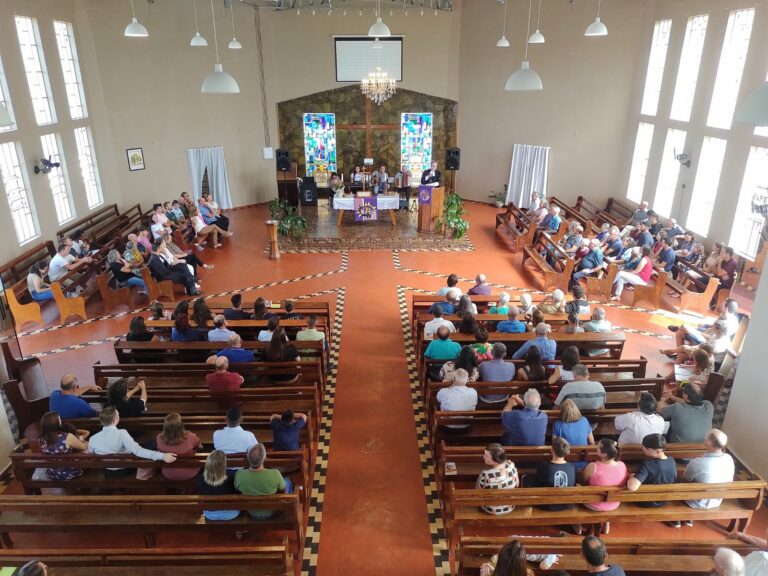 Comunidade Itati templo