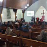 Na noite de 12 de junho, o casal Cláudio e Lorita Gernhardt falou a 25 casais sobre o tema "Cardápio do Amor"