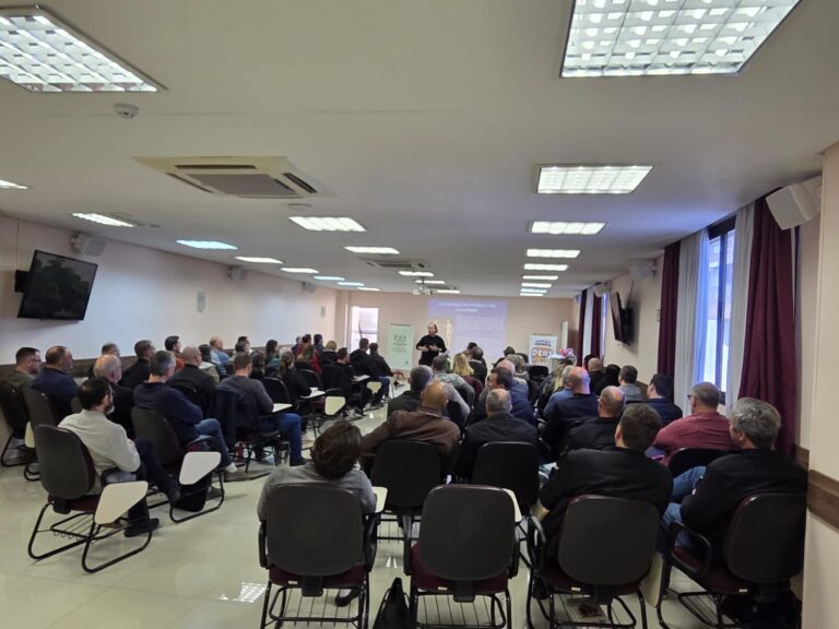 Encontro de mentoria espiritual para estudantes de teologia