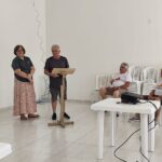 20260321-AGO-Visita Henrique Deckmann-2 (oferecendo brinde rifa)