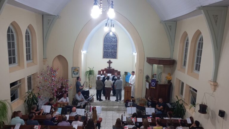 Culto de gratidão e envio pastor Jandir e pastora Adriane Sossmeier