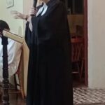 Dóris pregando