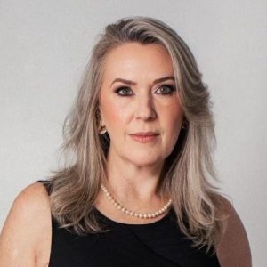 Tânia Elizabete Auler