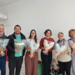 Da esquerda para a direita: Celso (gestor), Jonas (pastor), Gabriela (enfermeira), Renata (psicóloga), Suzana (presidente CELVA) e Cláudia (recepcionista)