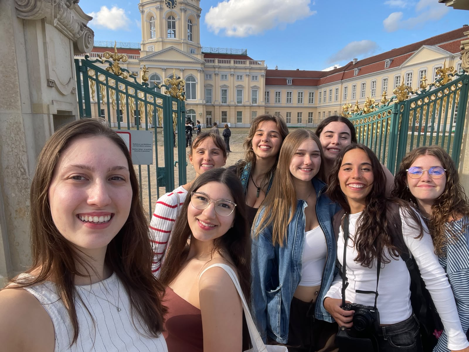 Estudantes do Colégio Cônsul vivem experiência de voluntariado na Alemanha - Charlottenburg