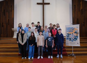 Jovens dos Sínodos Centro-Campanha Sul e Nordeste Gaúcho visitam a Sede Nacional da IECLB