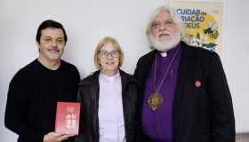 Visita do bispo da Igreja Anglicana