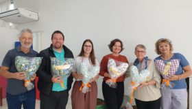Da esquerda para a direita: Celso (gestor), Jonas (pastor), Gabriela (enfermeira), Renata (psicóloga), Suzana (presidente CELVA) e Cláudia (recepcionista)